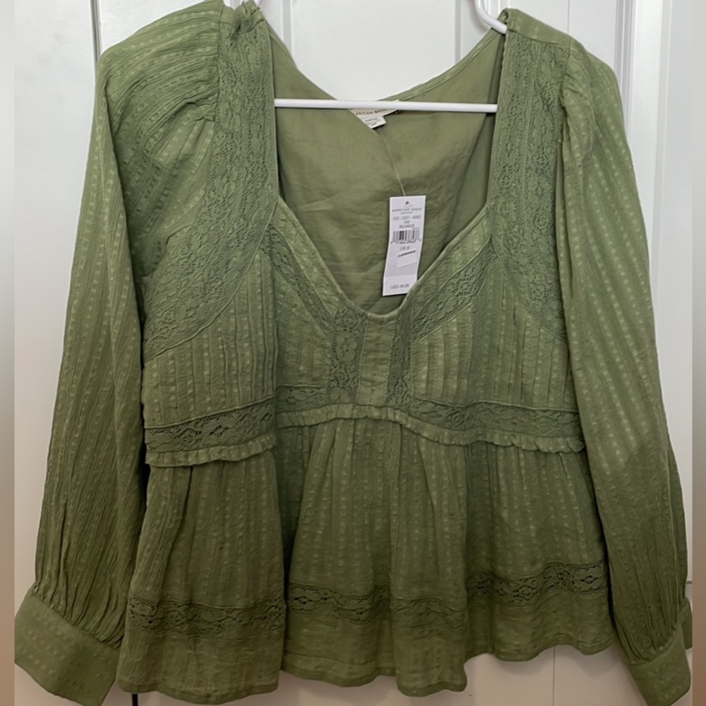American Eagle long sleeve